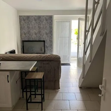 Apartment Logis En Perigord - Entre Bastides Et Vignobles - 2 Personnes *