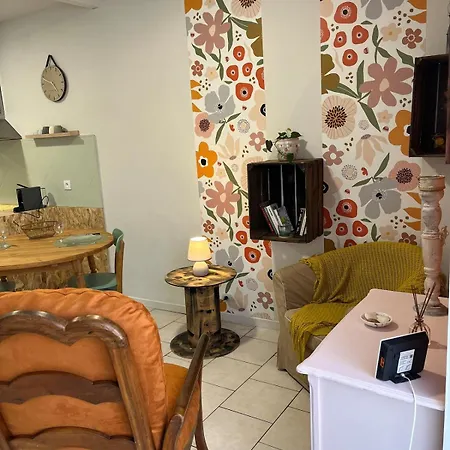 Logis En Perigord - Entre Bastides Et Vignobles - 2 Personnes * Saint-Aubin-de-Lanquais